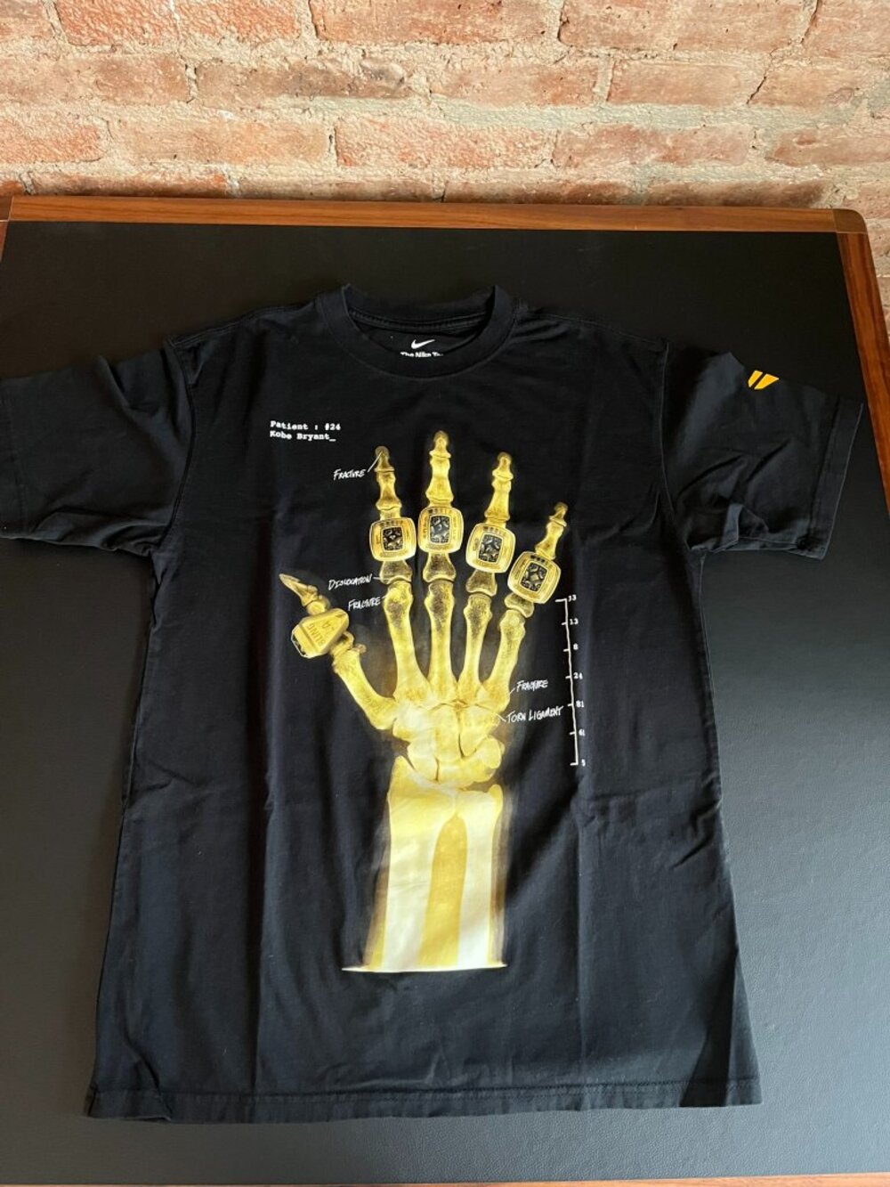 Nike Kobe Bryant "Broken Not Beaten" X-Ray Graphic T-Shirt Men's Small